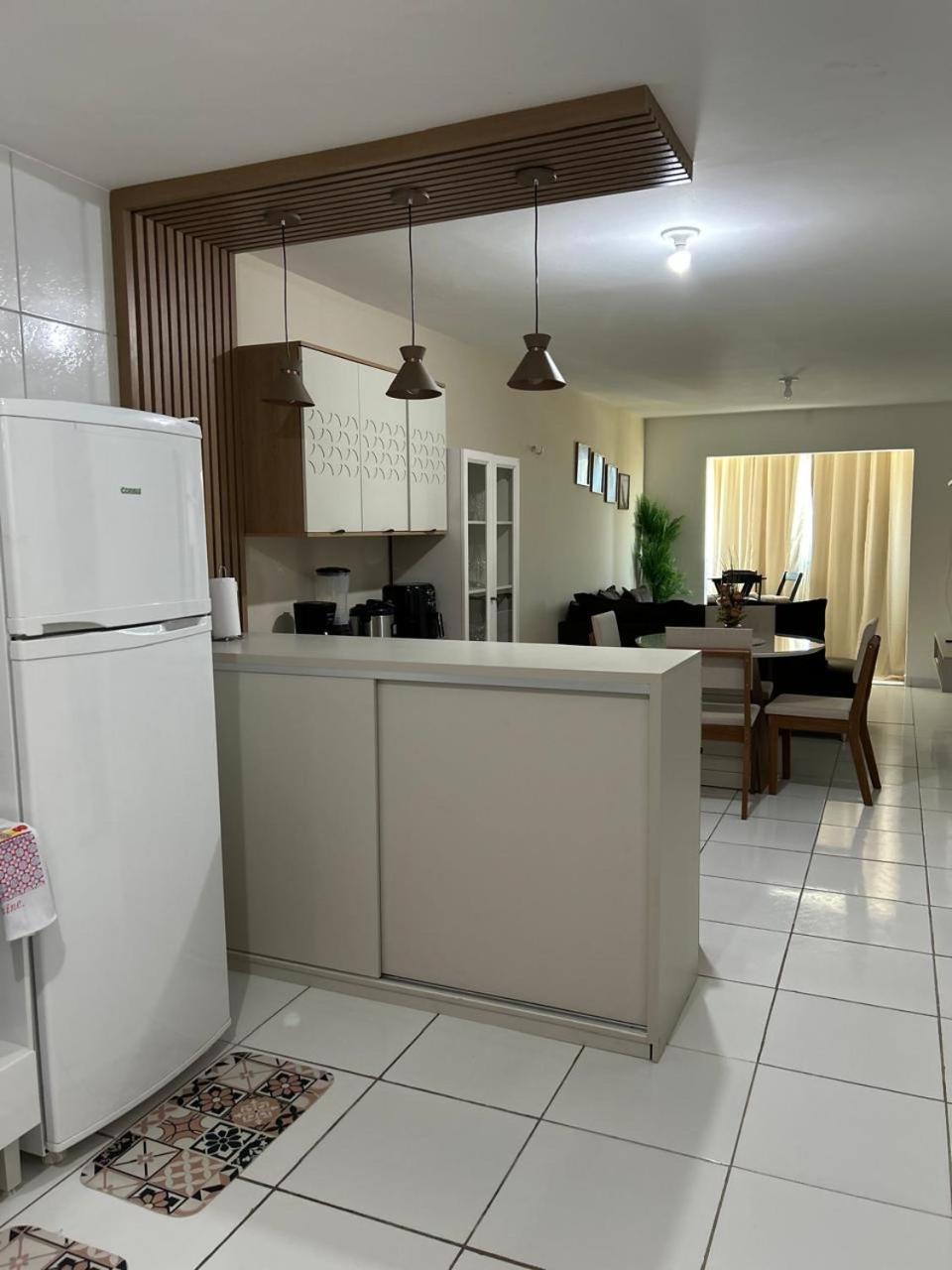Apto Com Ar Com Vista De Morro Branco - Fortaleza Apartment