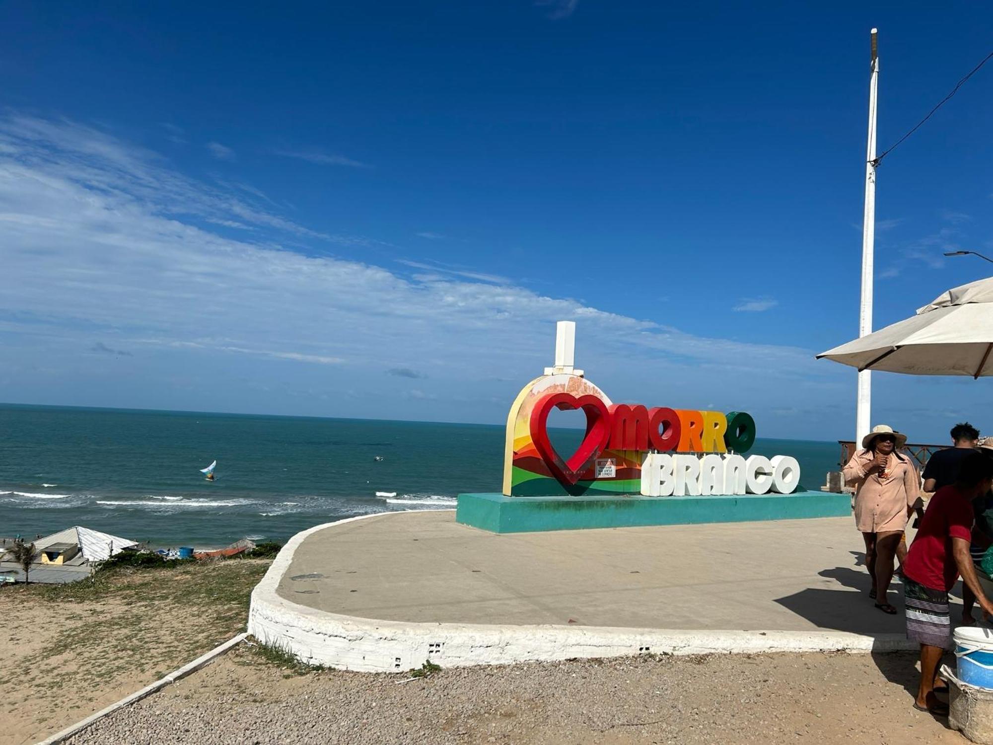 Apartamento Apto Com Ar Com Vista De Morro Branco - Fortaleza Beberibe